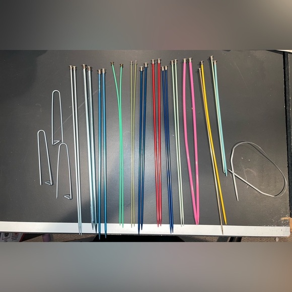 Knitting needles - Picture 1 of 4